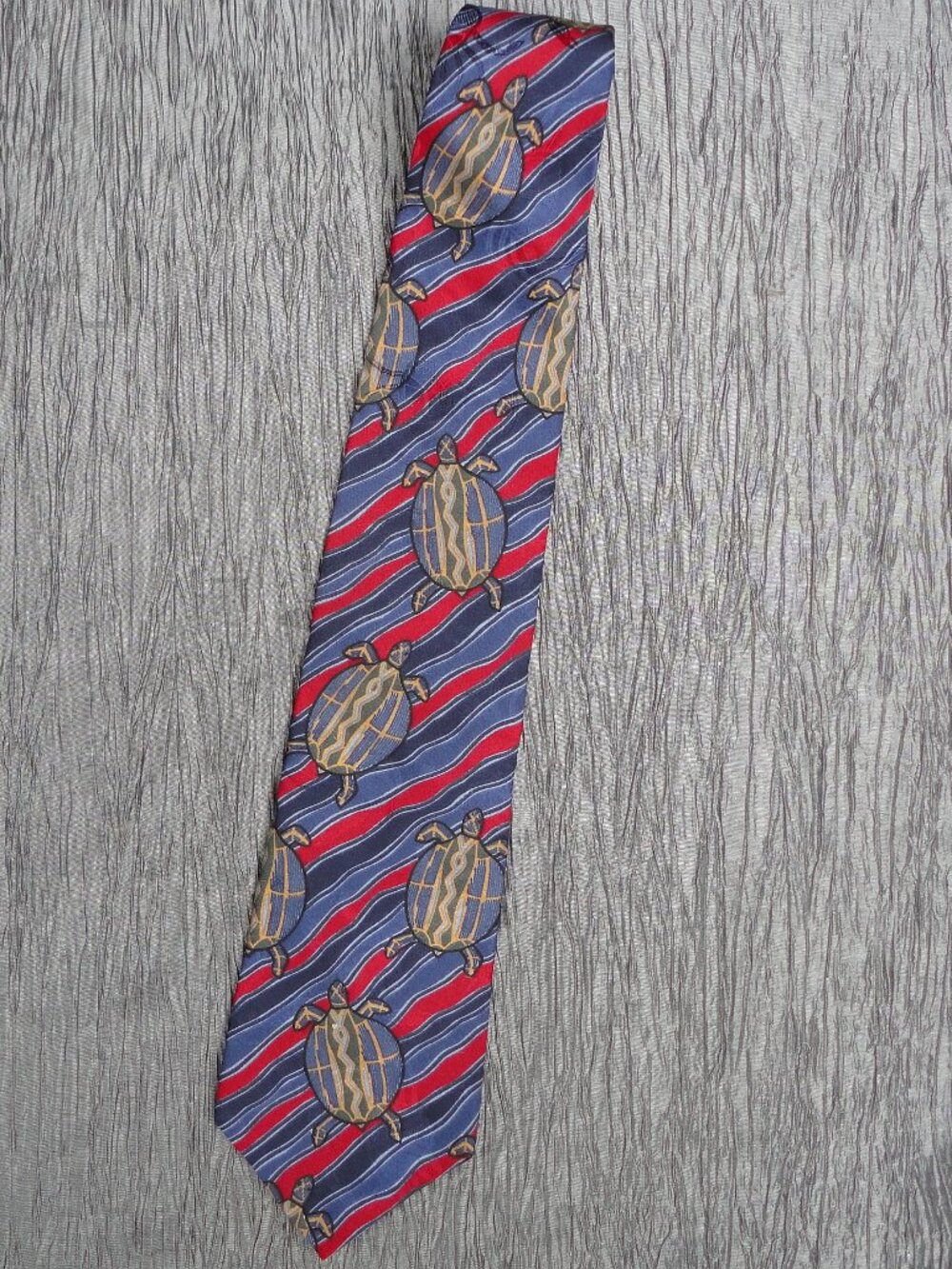 Desert Designs Doris Gingingara Australia Indigenous art 100% silk neck tie